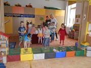 BAZÁREK - učíme dospěláky třídit odpady